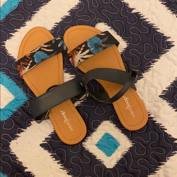West Loop Sandals - Picture 1 of 1